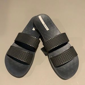 Ipanema Sandals